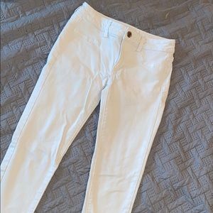 White AE skinny jeans
